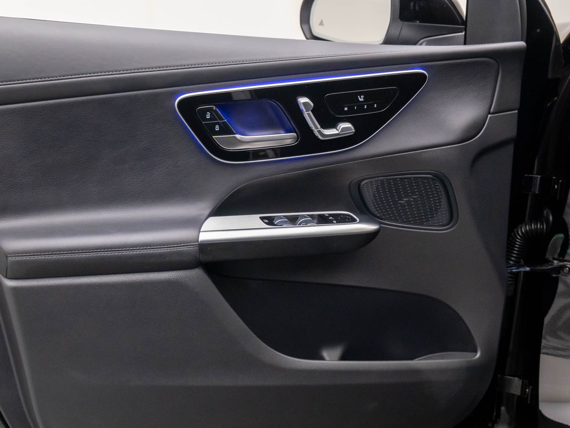 2025 Mercedes Benz GLC 300 4MATIC photo 12