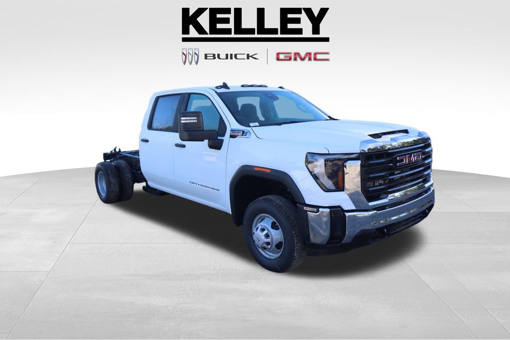 2026 GMC Sierra 3500 Chassis Cab Pro's photo