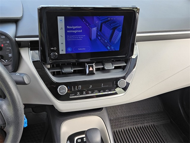 2025 Toyota Corolla Hybrid LE photo 17