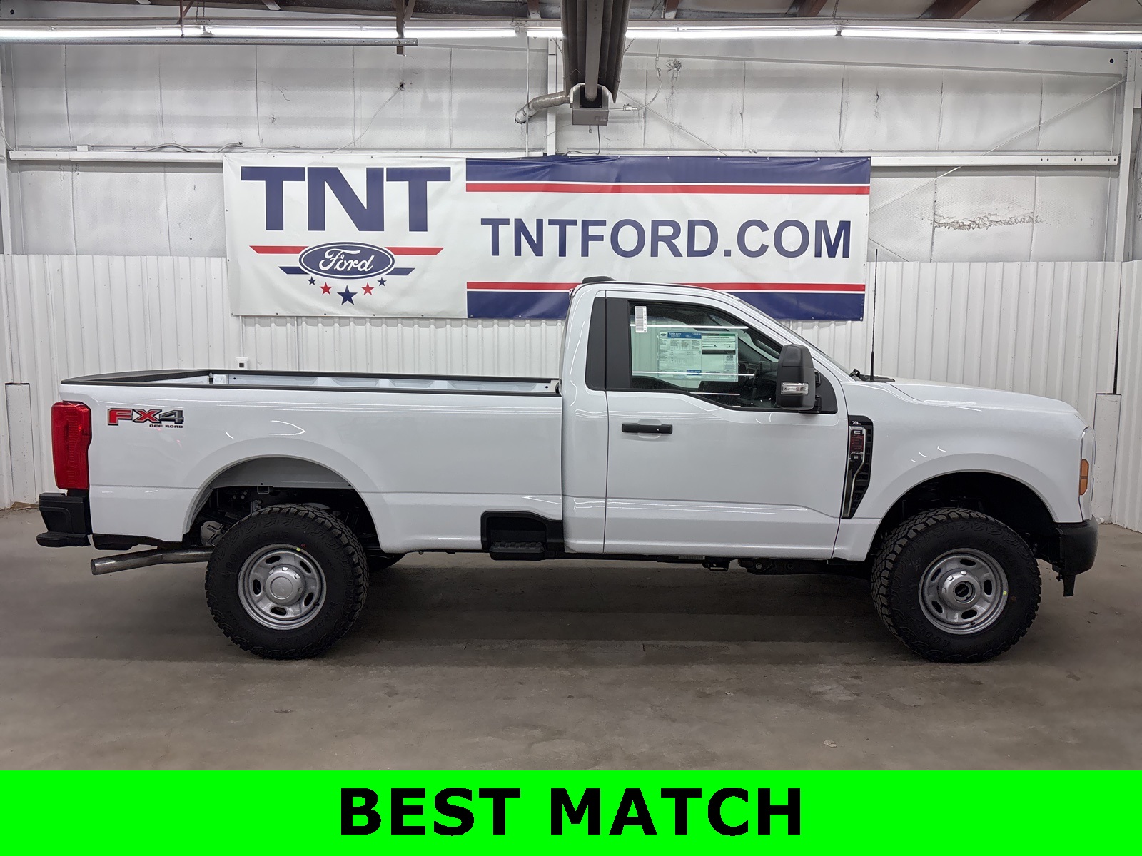 2026 Ford F-350 Super Duty XL's photo