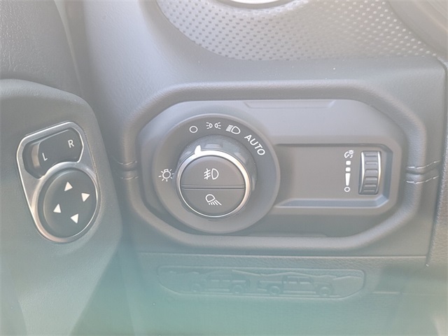 2025 Jeep Gladiator Mojave photo 21