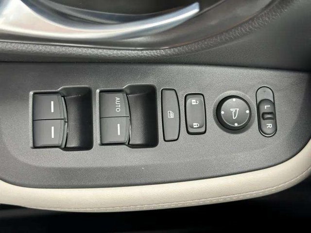 2026 Honda HR-V LX photo 27