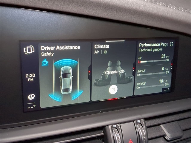 2025 Alfa Romeo Giulia Base photo 17