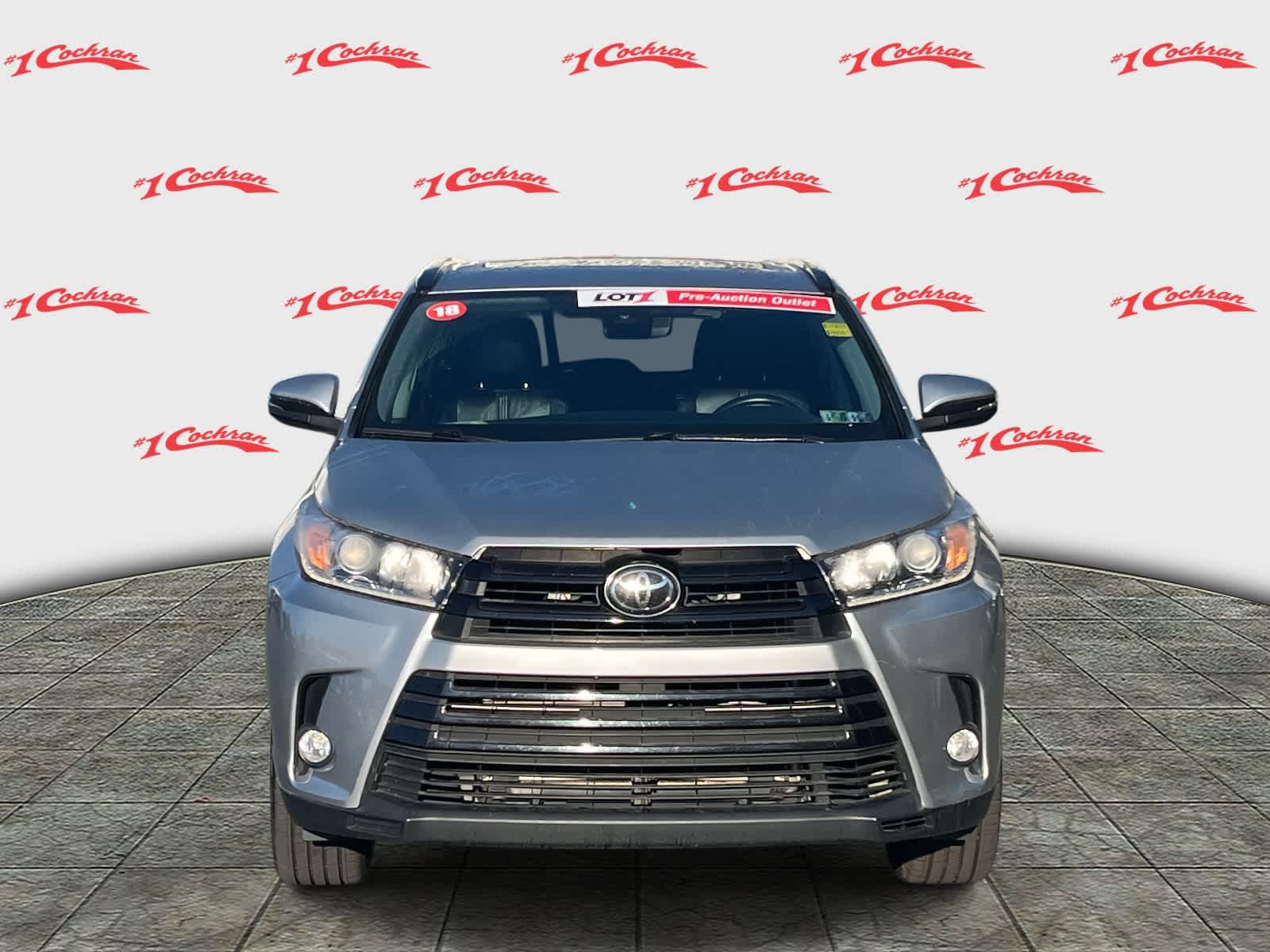 2018 Toyota Highlander SE photo 8