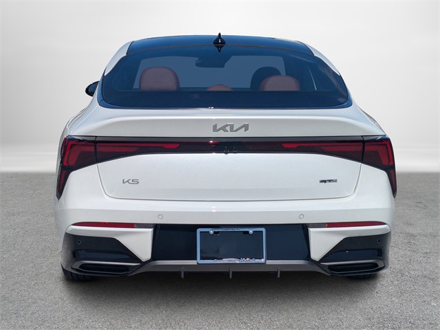 2025 Kia K5 GT-Line photo 4