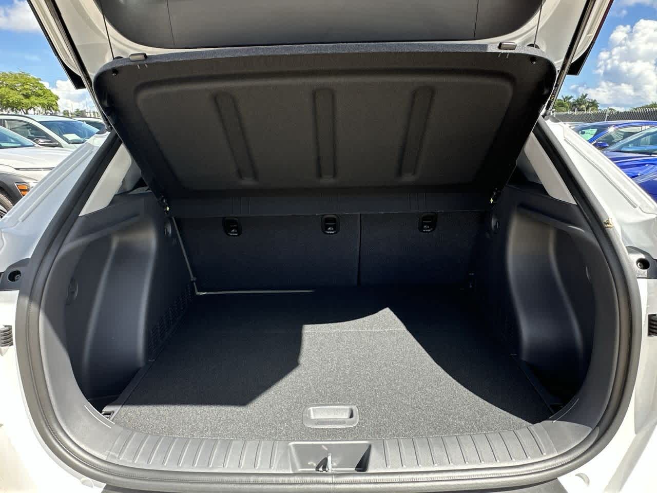 2026 Hyundai Kona SEL photo 22