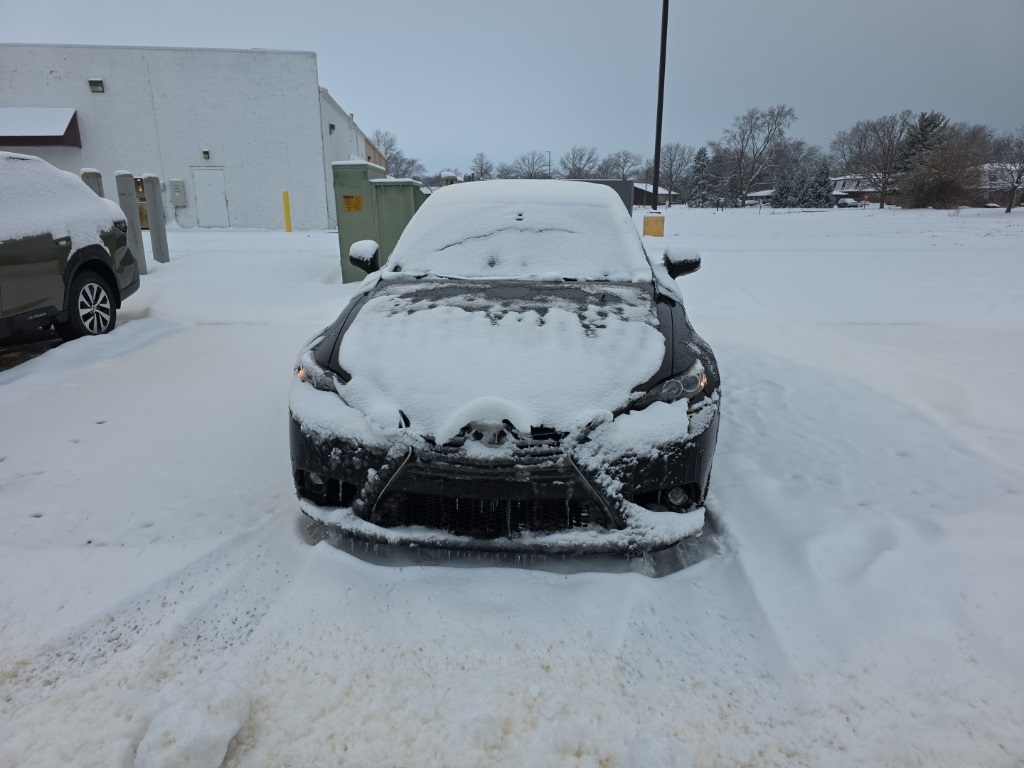 2016 Lexus IS 300's photo