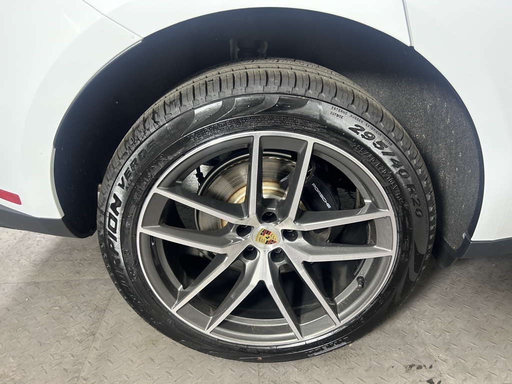 2024 Porsche Macan photo 12
