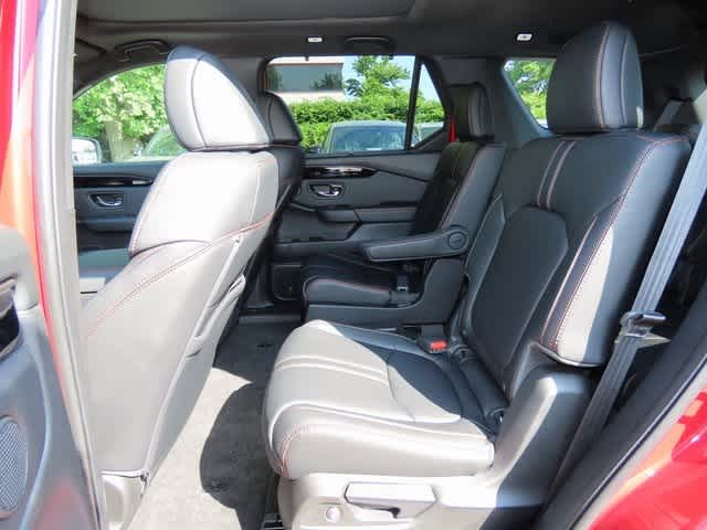 2025 Honda Pilot TrailSport photo 13