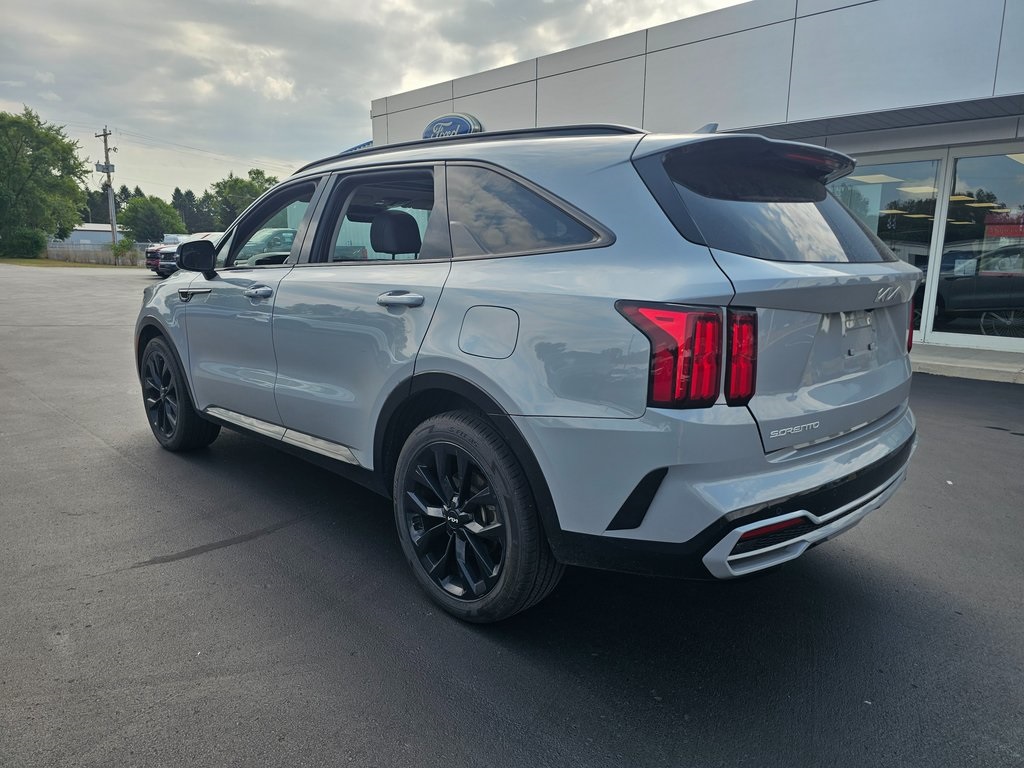 2023 Kia Sorento SX photo 2