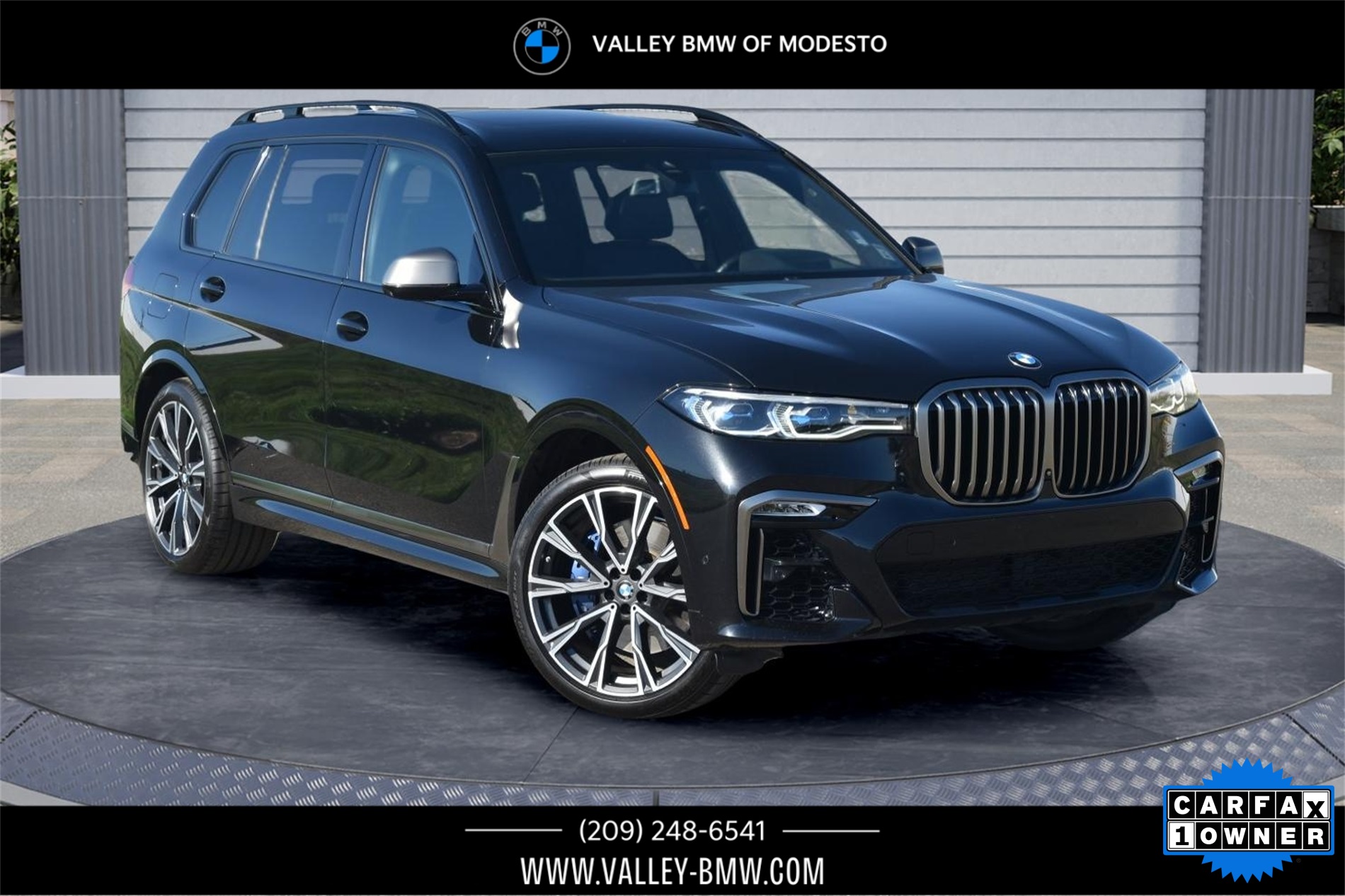 2022 BMW X7 M50i's photo