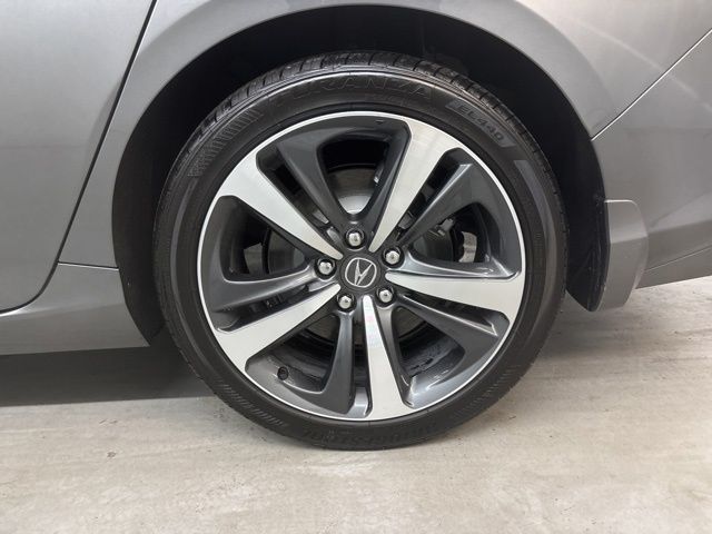 2025 Acura TLX Technology photo 8