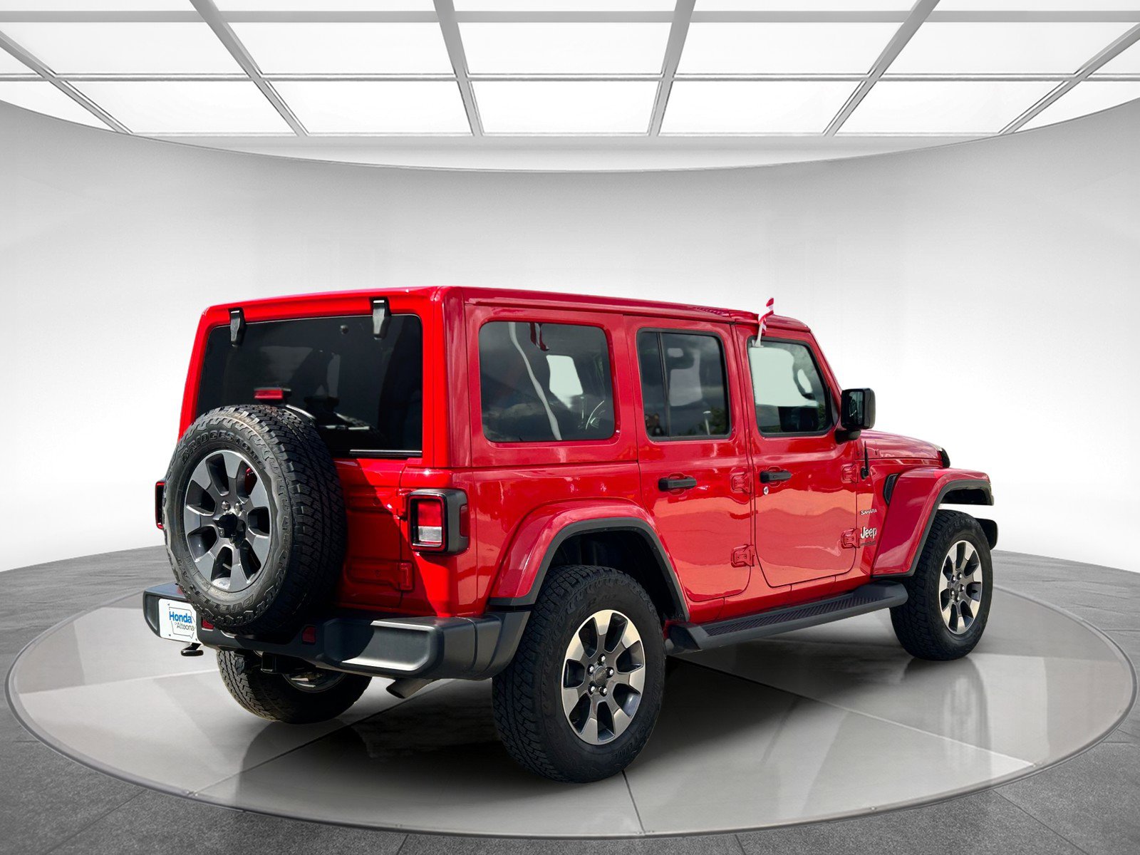2020 Jeep Wrangler Unlimited Sahara photo 7