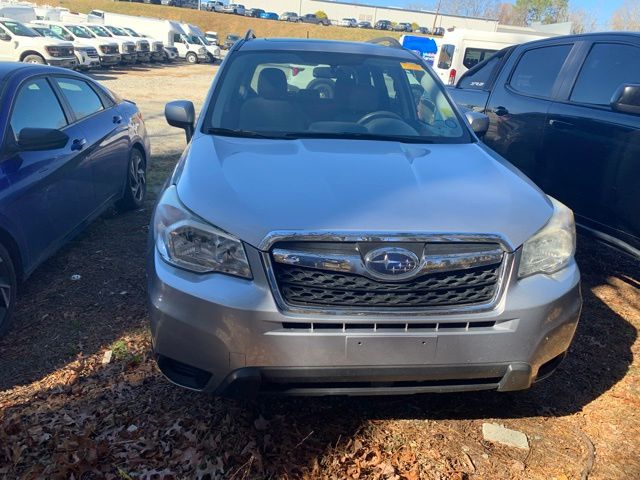 2015 Subaru Forester 2.5i Premium photo 2