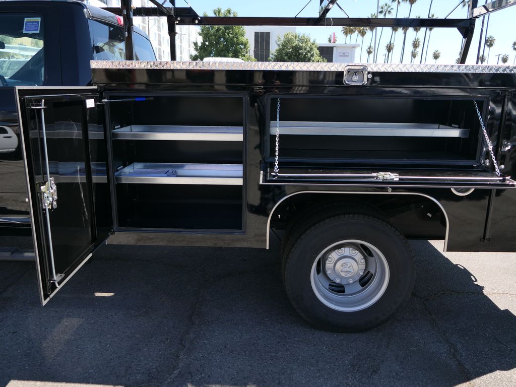 2024 Ram 3500 Tradesman SLT photo 8