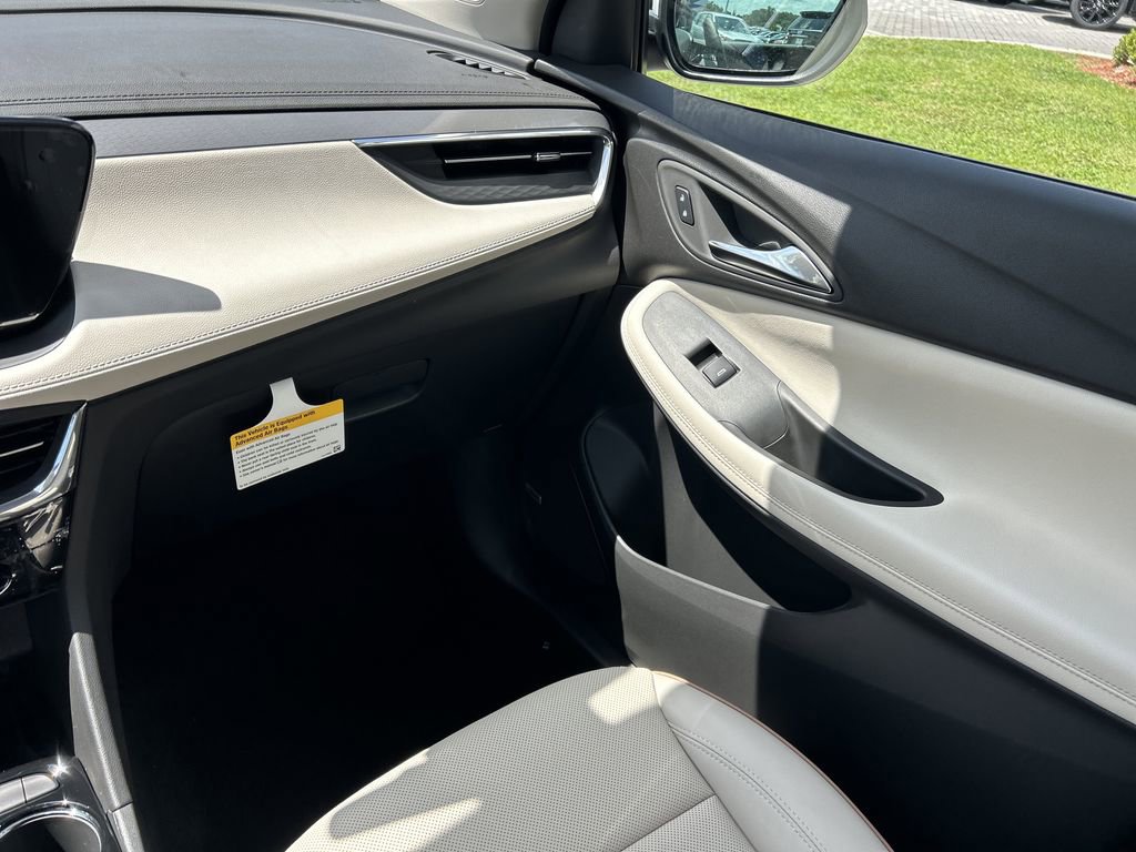 2026 Buick Encore GX Avenir photo 16