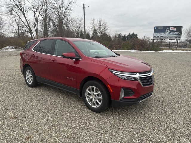 2023 Chevrolet Equinox LT's photo