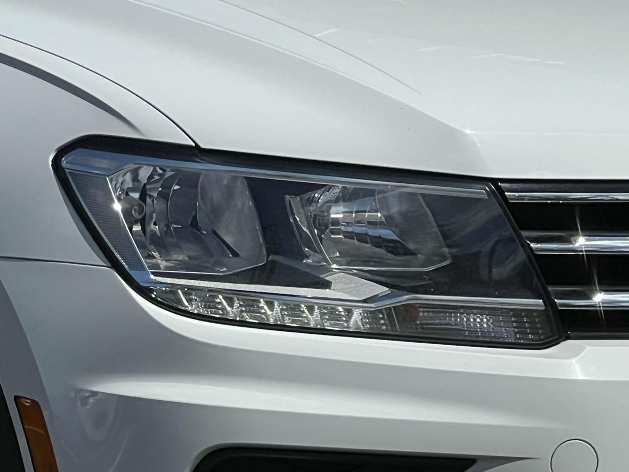 2020 Volkswagen Tiguan SE photo 4