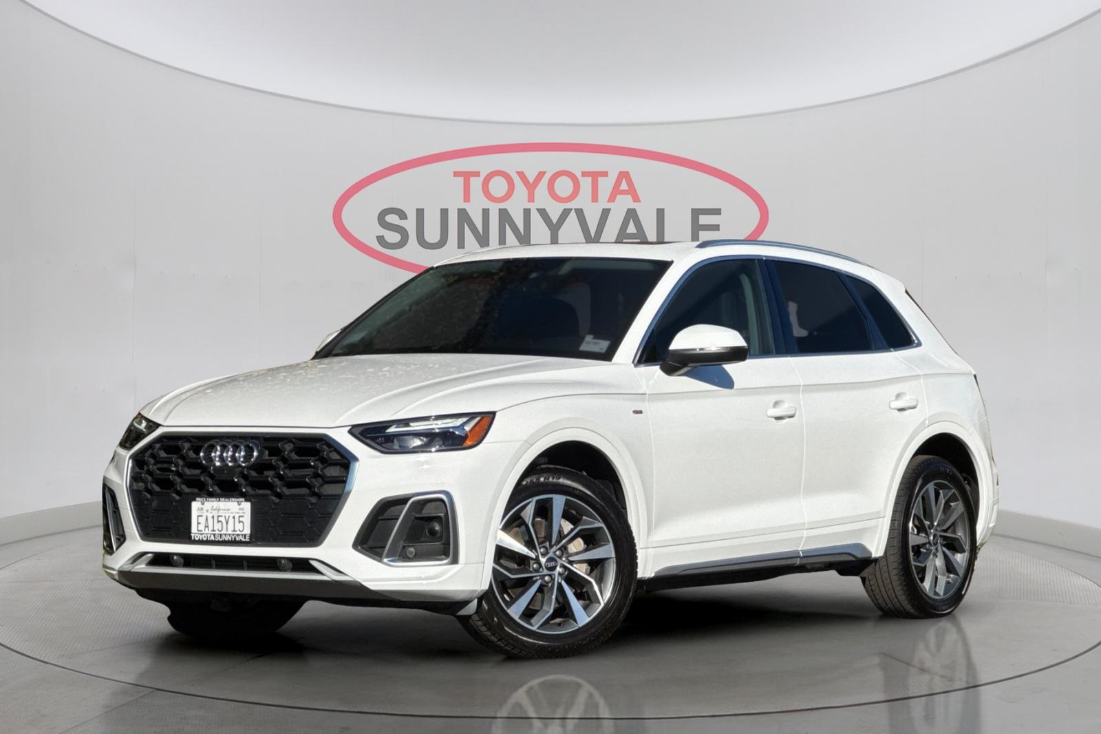 2022 Audi Q5 45 Premium Plus's photo