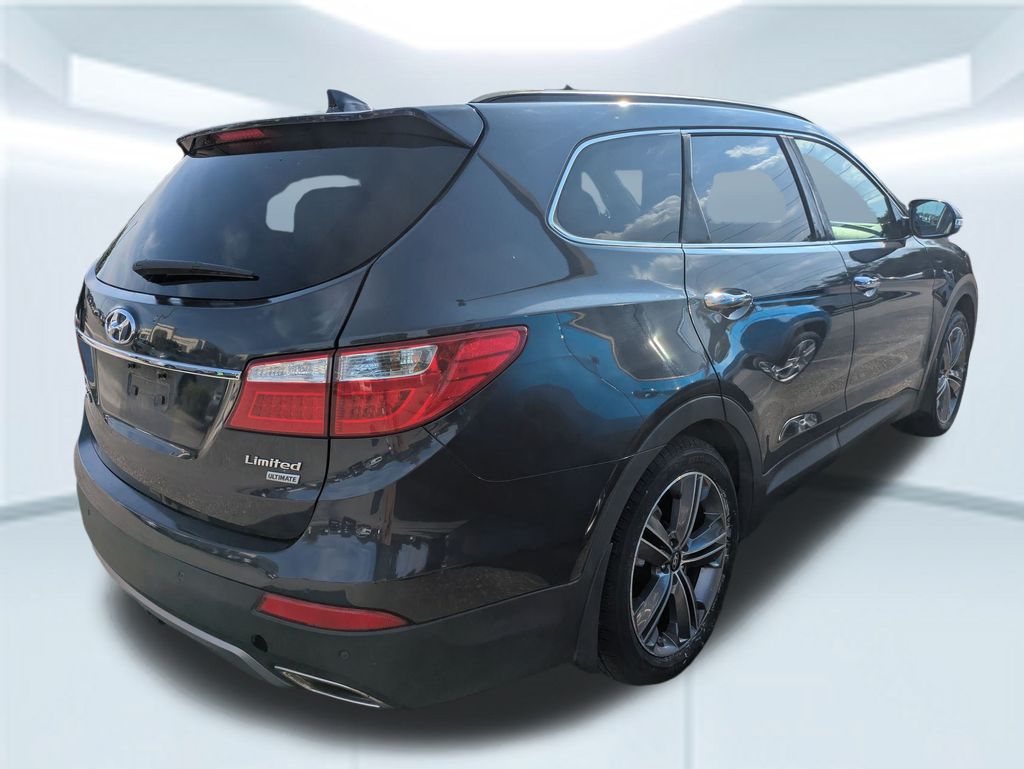 2016 Hyundai Santa Fe Limited photo 2