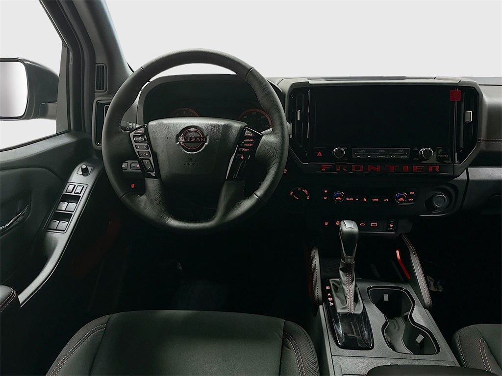 2025 Nissan Frontier PRO-4X photo 7