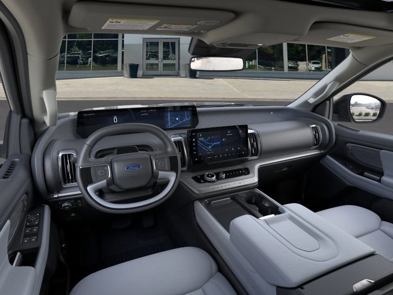 2025 Ford Expedition Platinum photo 8