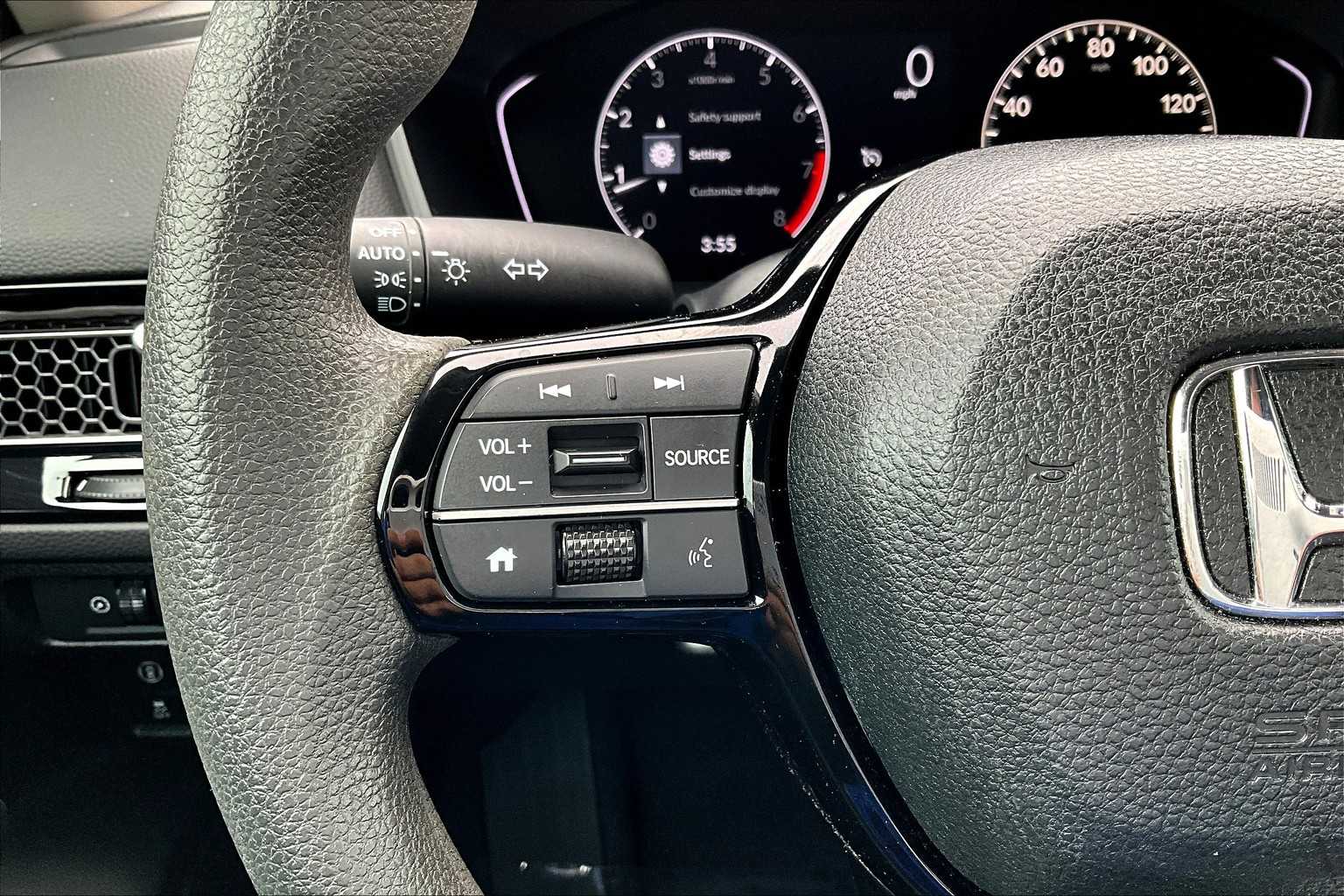 2024 Honda Civic Hatchback LX photo 23
