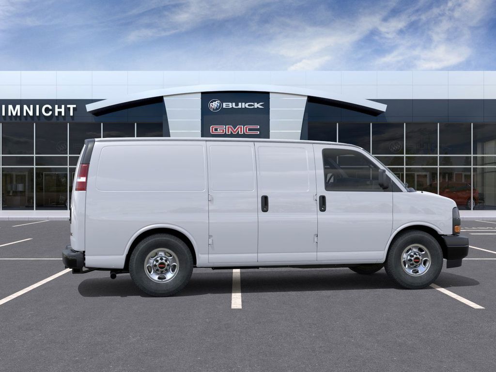 2025 Gmc Savana Cargo 2500 photo 3