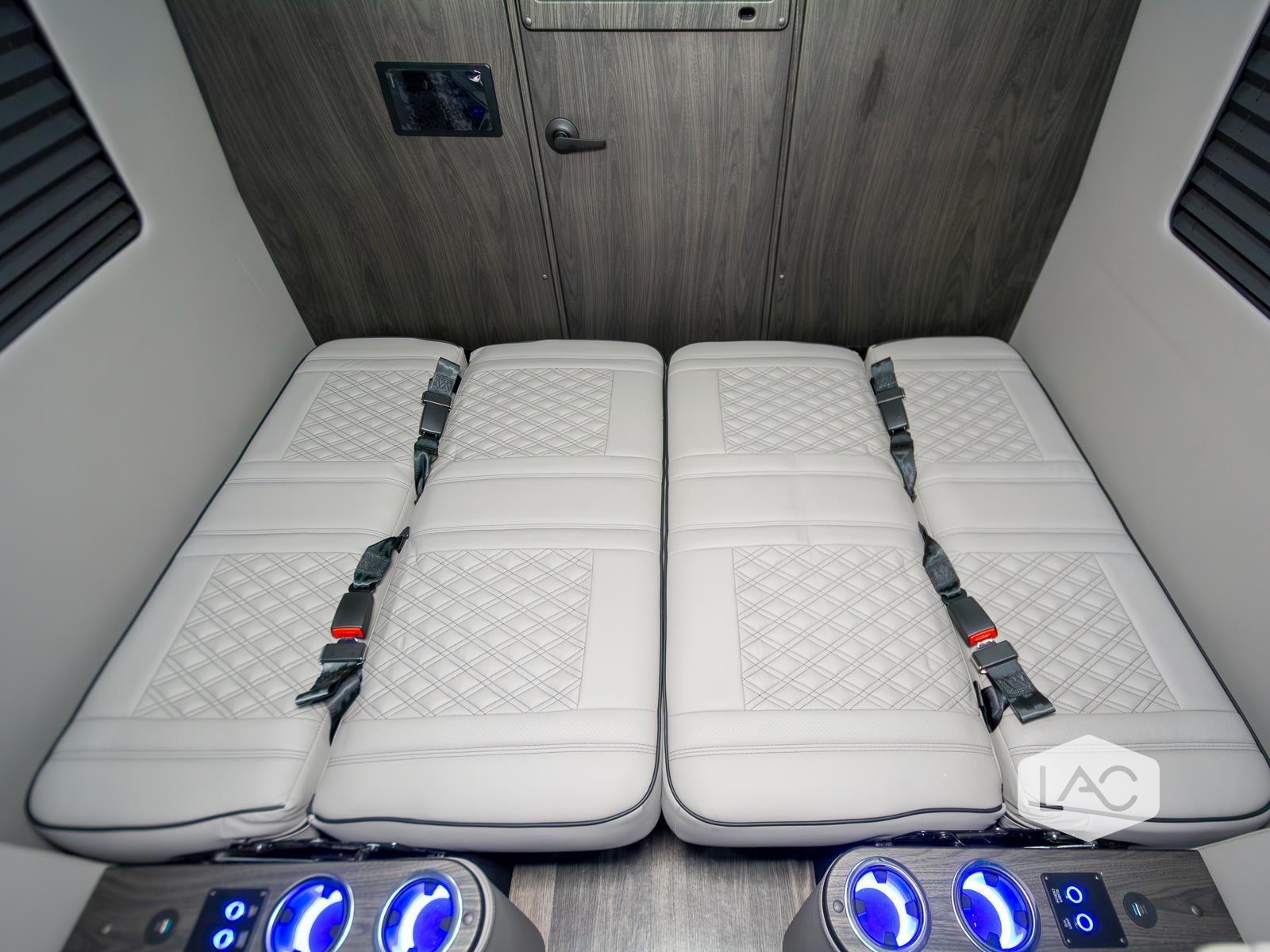 2025 Mercedes Benz Sprinter 3500 photo 8