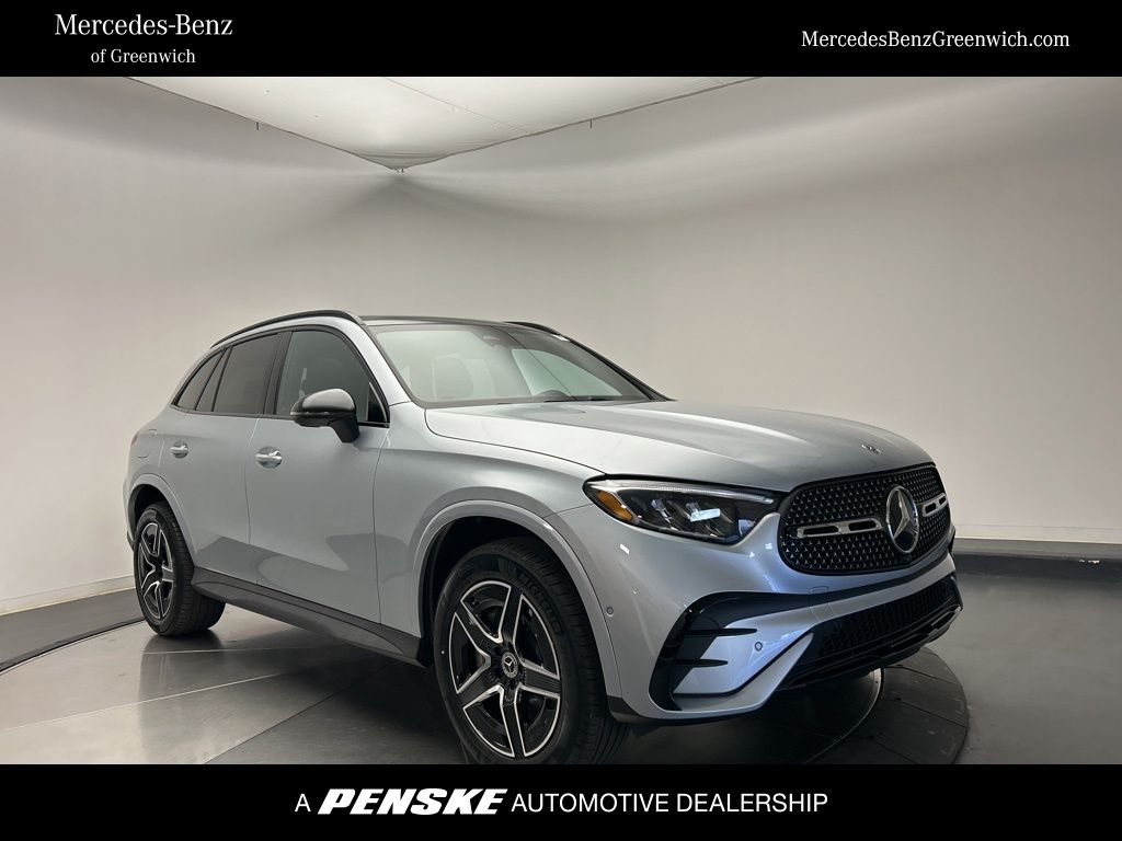 2026 Mercedes-Benz GLC Base's photo
