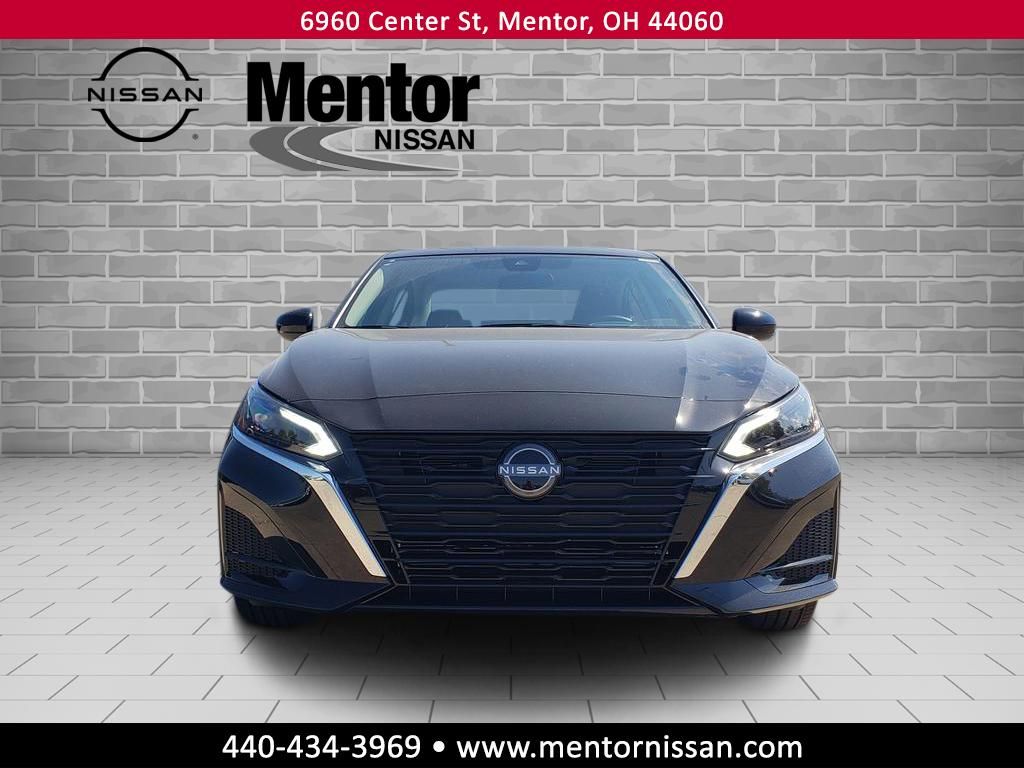 2025 Nissan Altima SV Special Edition photo 2