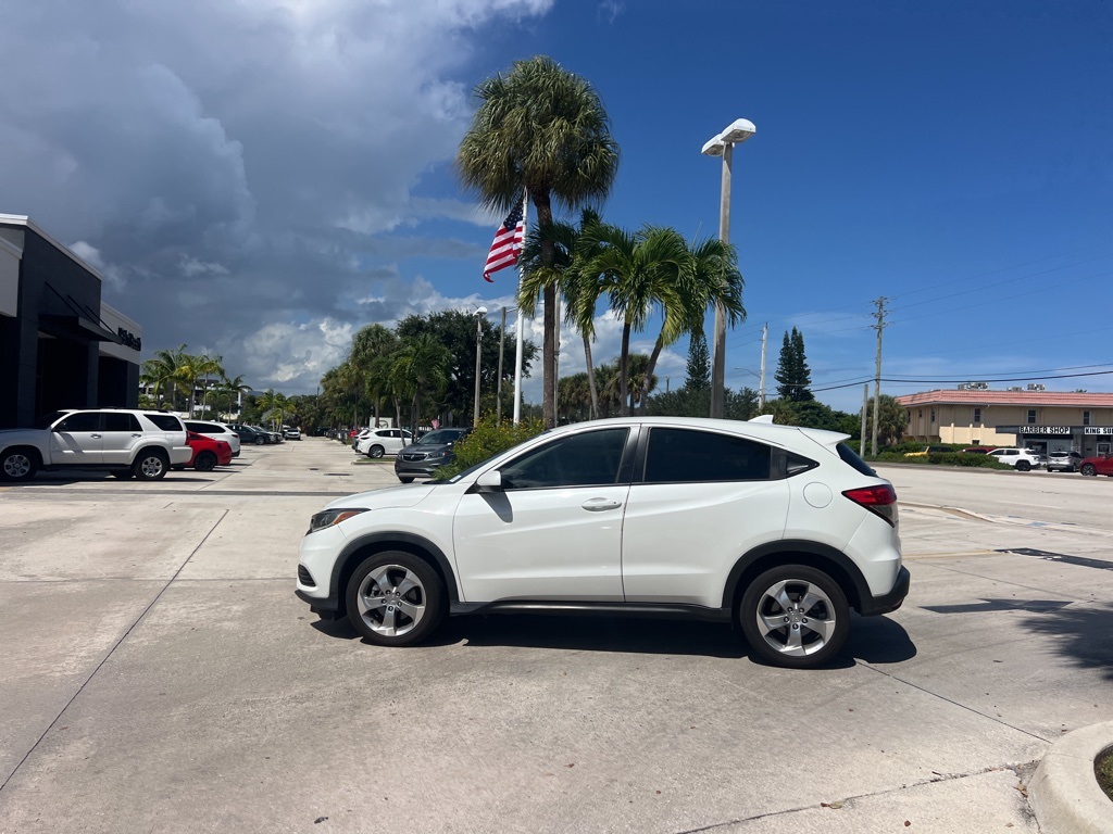 2021 Honda HR-V LX photo 7