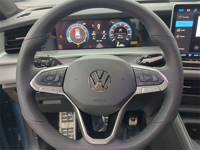2025 Volkswagen Tiguan SE R-Line Black photo 29