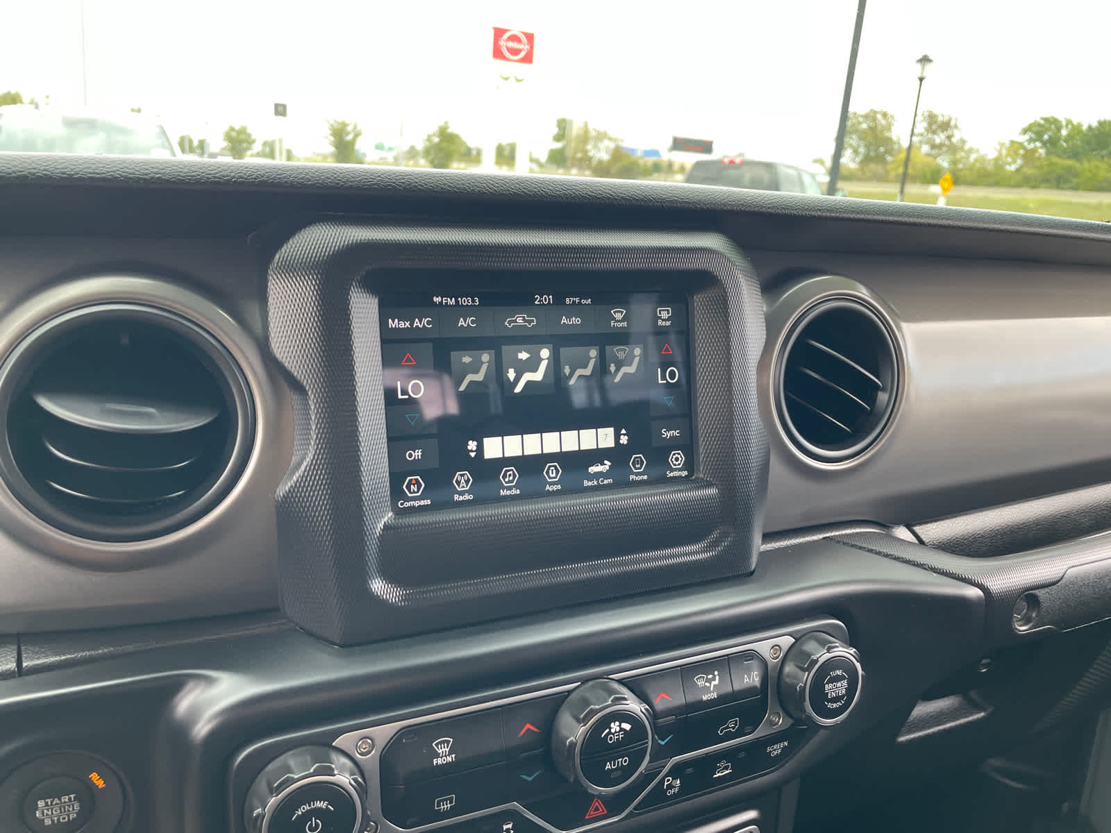 2021 Jeep Gladiator Sport S photo 23