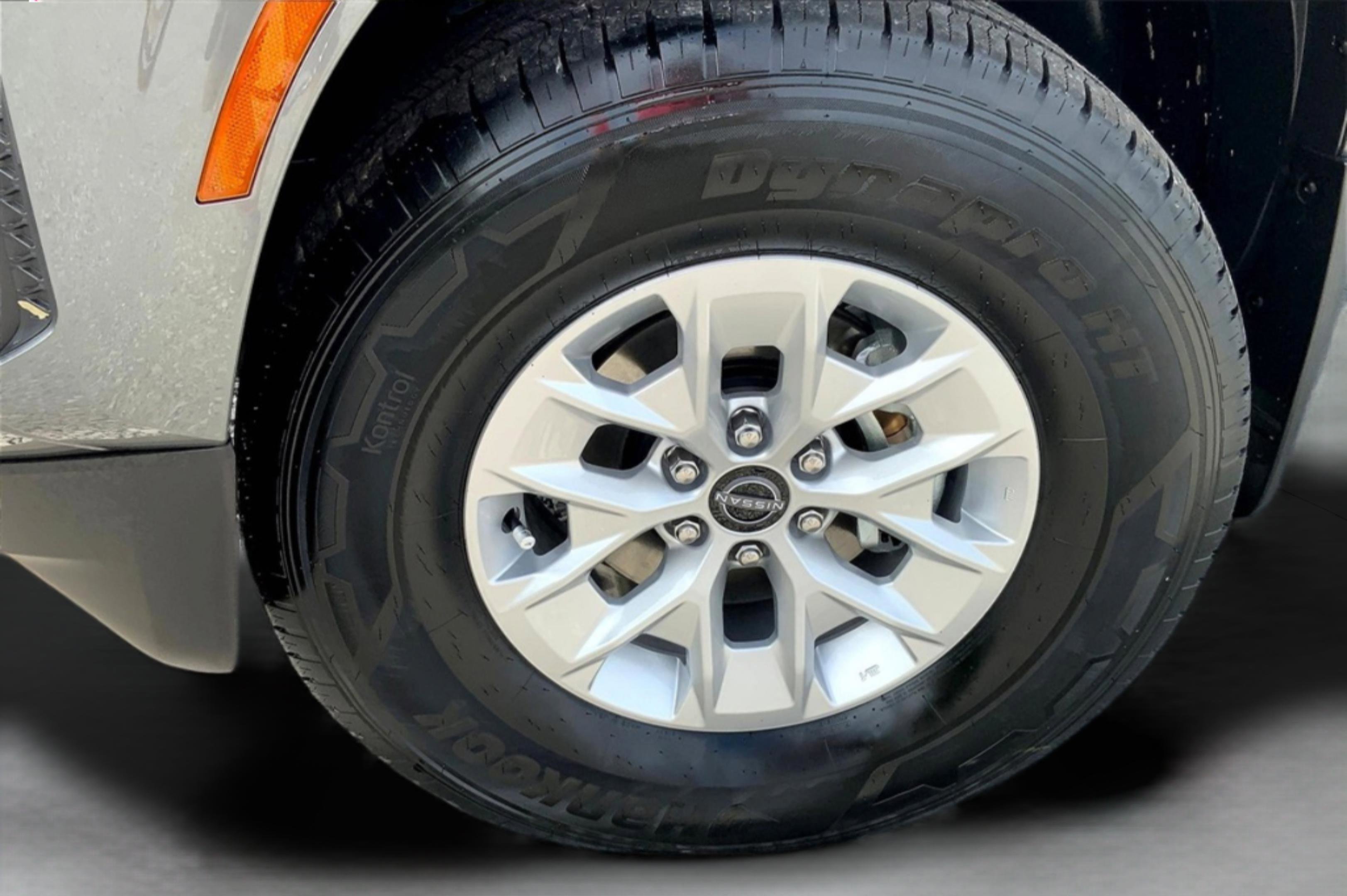 2025 Nissan Frontier S photo 13