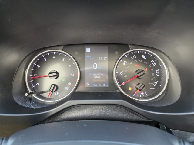 2022 Toyota RAV4 XLE photo 18