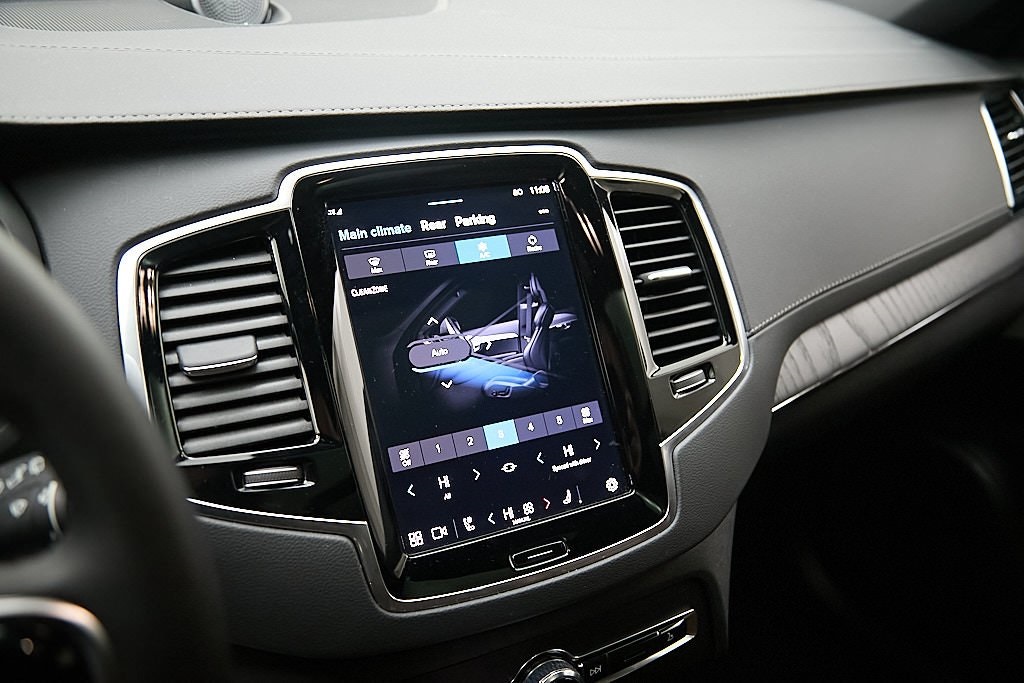 2024 VOLVO XC90 - Image 13