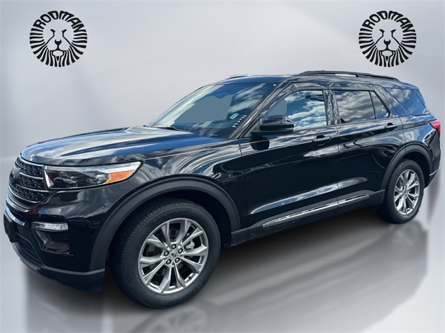 2023 Ford Explorer XLT's photo