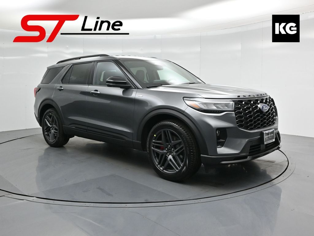 2025 Ford Explorer ST-LINE's photo