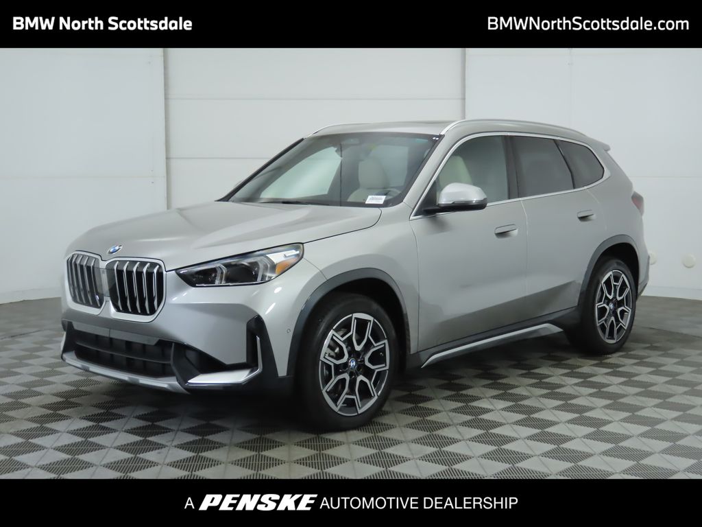 2025 BMW X1 28i's photo