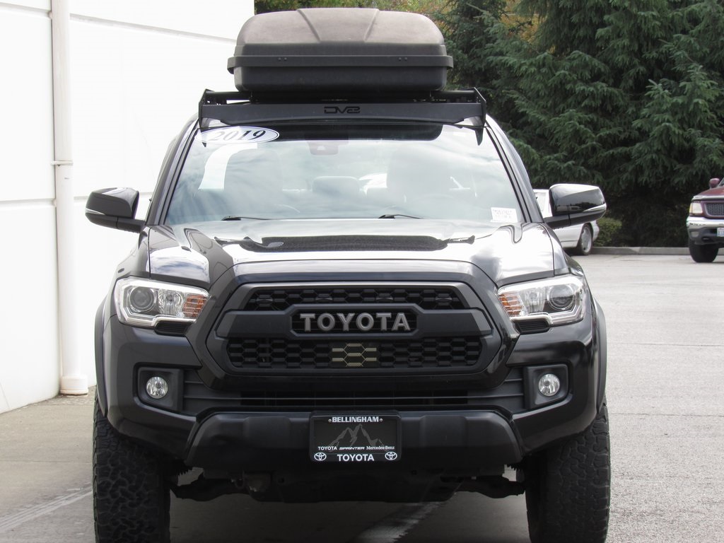 2019 Toyota Tacoma TRD Off-Road photo 3
