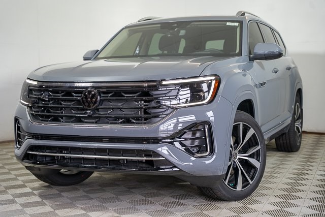 2025 Volkswagen Atlas SEL Premium R-Line photo 7