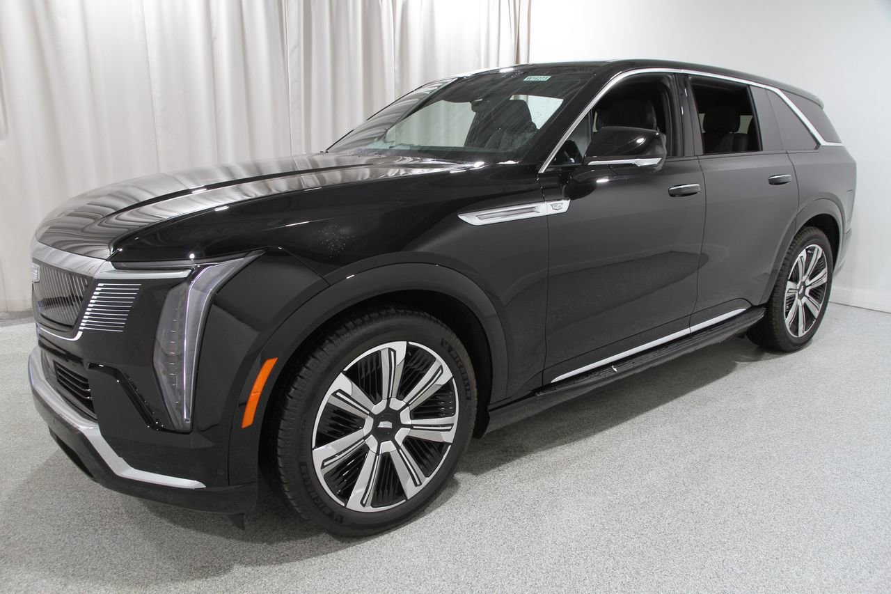 2025 Cadillac Escalade Luxury photo 2