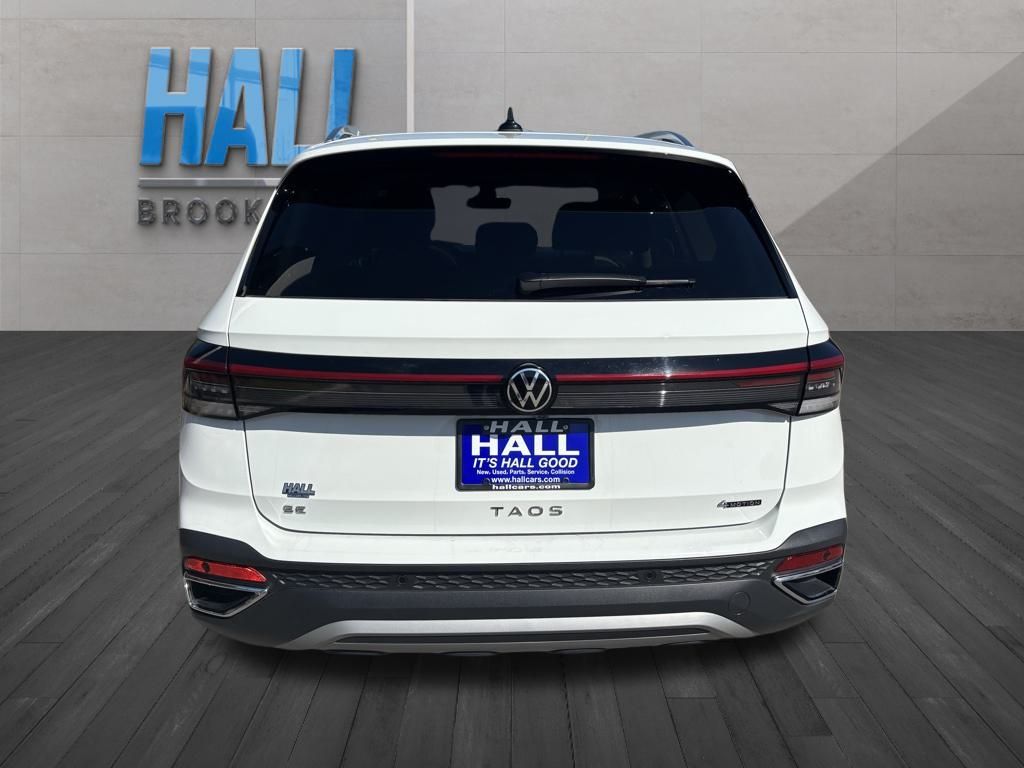 2025 Volkswagen Taos SE photo 6