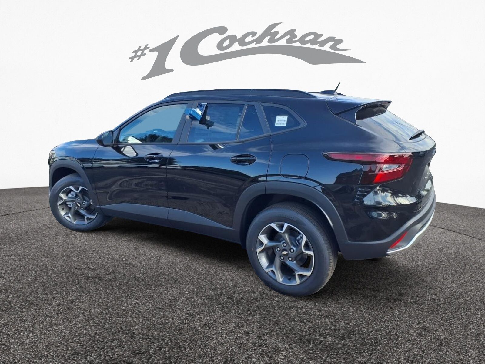 2025 Chevrolet Trax LT photo 4