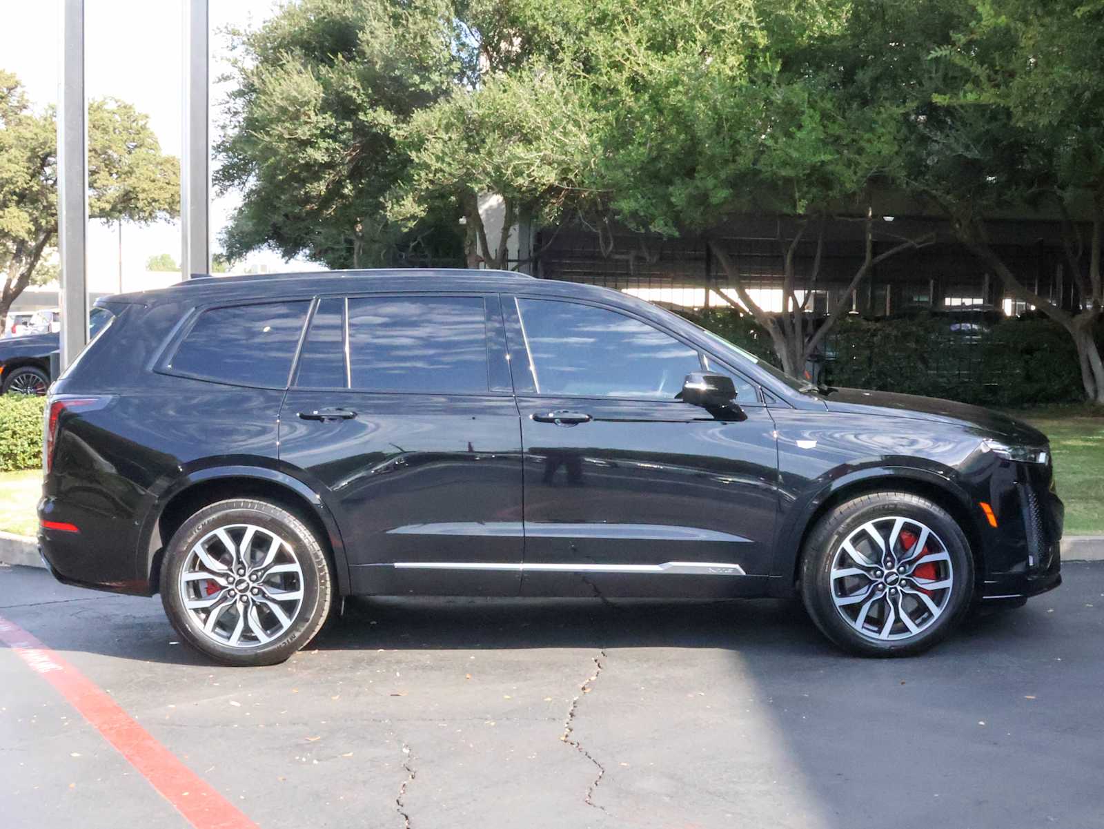 2024 Cadillac XT6 Sport photo 4