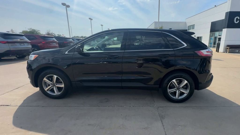 2023 Ford Edge SEL photo 5