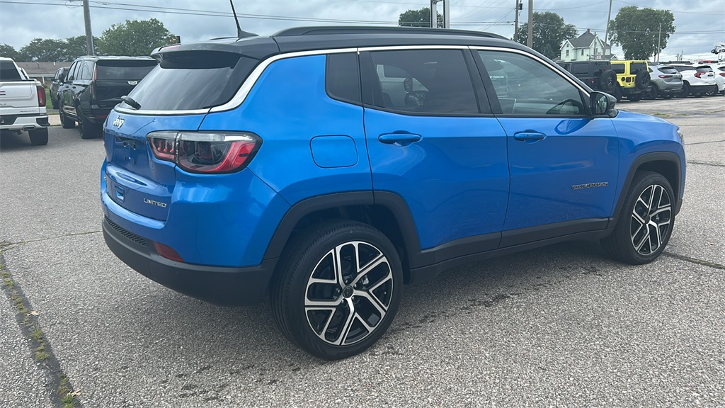 2025 Jeep Compass Limited photo 2