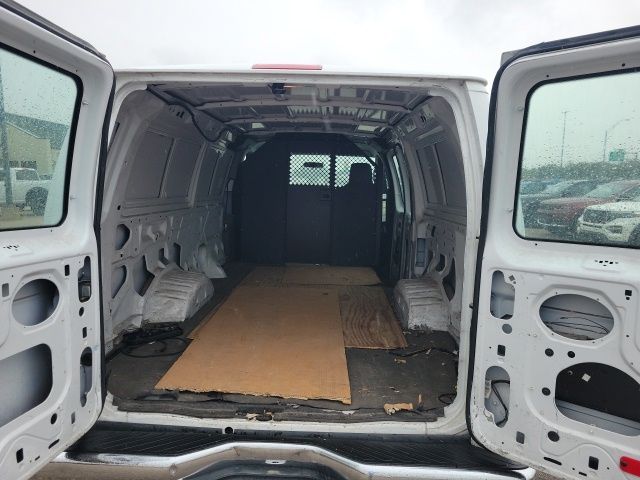 2013 Ford E-150 photo 15