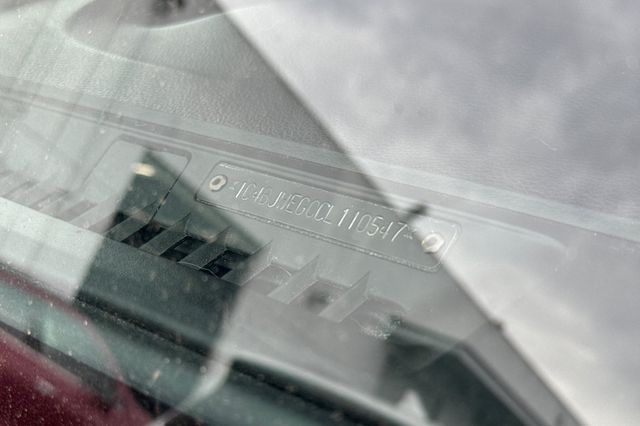 2012 Jeep Wrangler Sahara photo 2